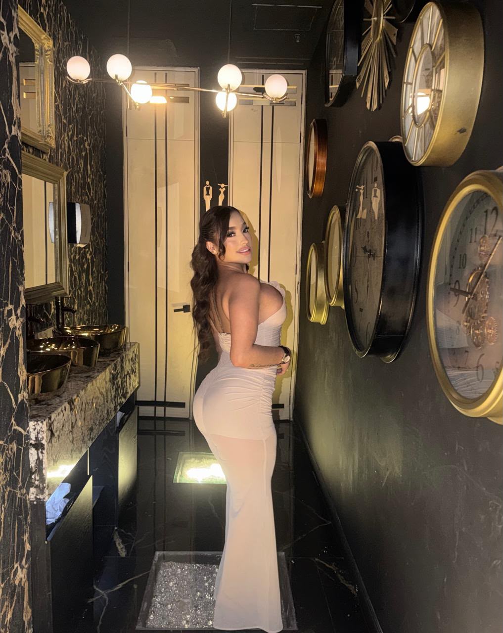 Pleasure-in-Aruba-Escort-Model-Daniela
